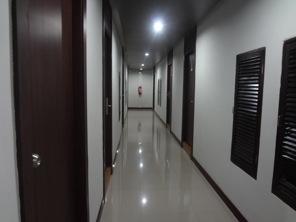 Sleep Tight Hotel Jomtien Beach Exterior photo