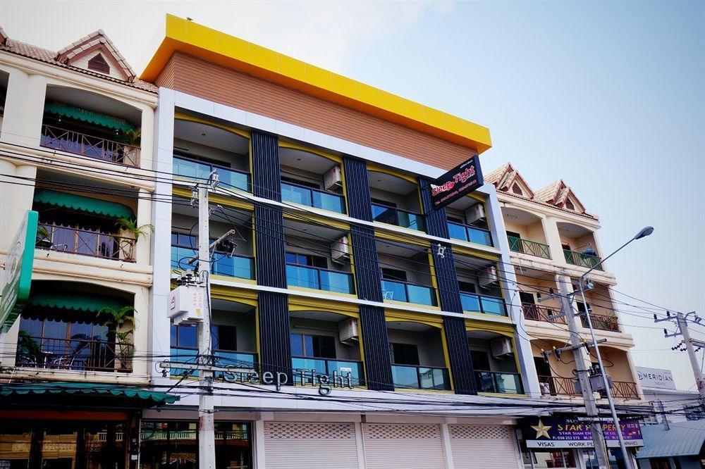 Sleep Tight Hotel Jomtien Beach Exterior photo