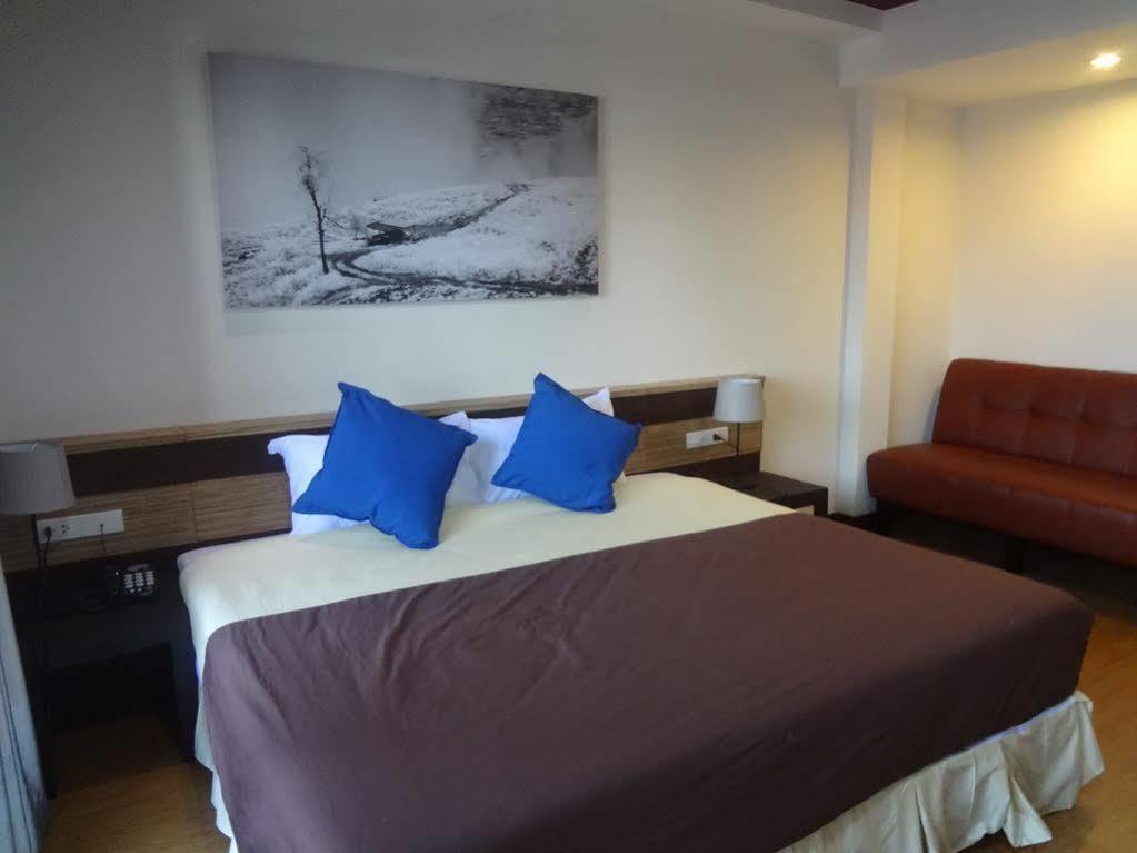 Sleep Tight Hotel Jomtien Beach Exterior photo